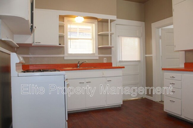 Building Photo - 322 W Routt Ave