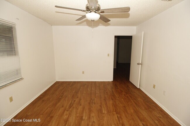 Building Photo - 1735 Hazelton St NW