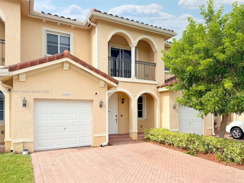 Primary Photo - 16562 SW 71st Ter