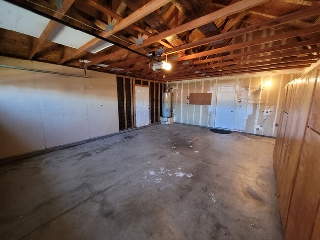 Building Photo - 2218 Heritage Manor Dr