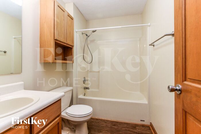 Building Photo - 1027 W Palomino Pl