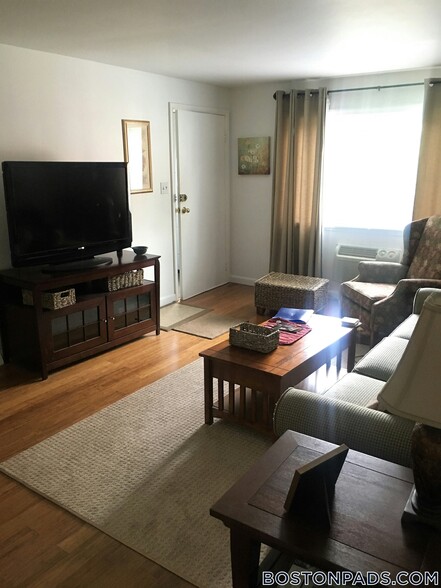 Building Photo - 25 Oxford Cir