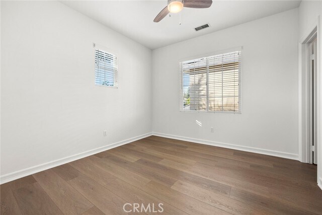 Building Photo - 2556 Pearblossom St