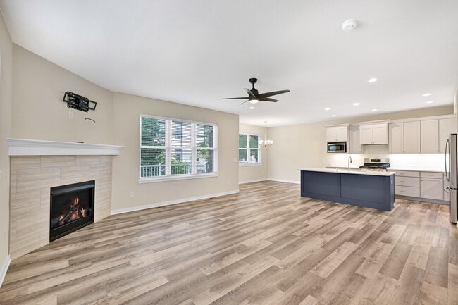 Building Photo - 2905 N 186th St