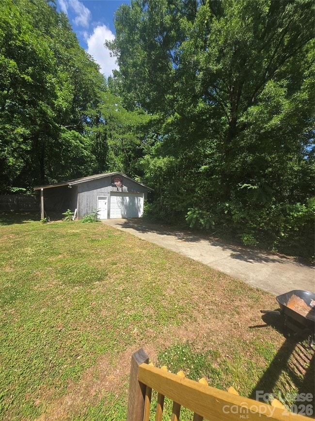 Building Photo - 3837 Ironwood St