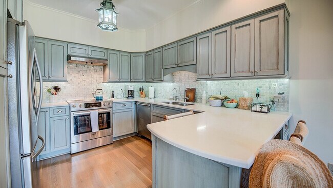 Building Photo - 38 Leeward Ct