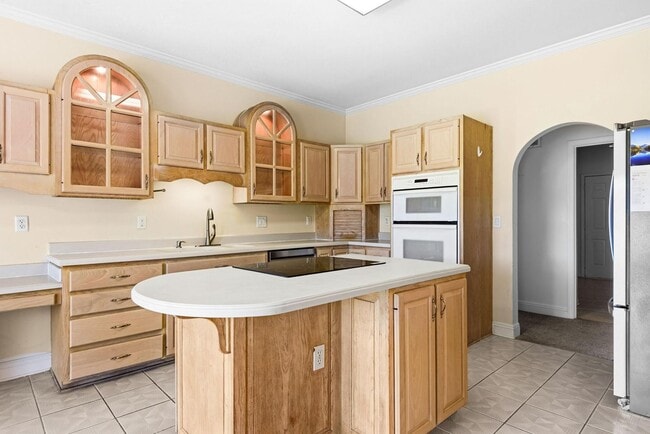 Building Photo - 83 Lake Lorraine Cir