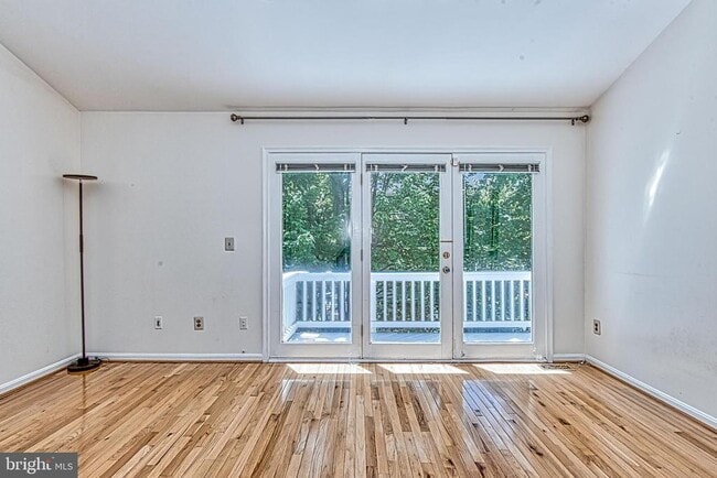 Building Photo - 9400 Van Arsdale Dr