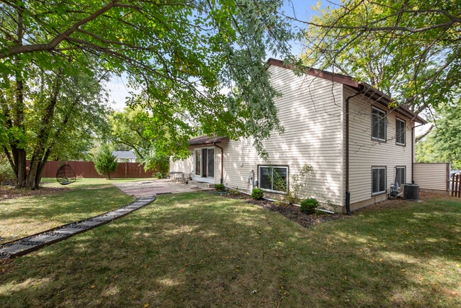 Building Photo - 225 Kedvale Ct