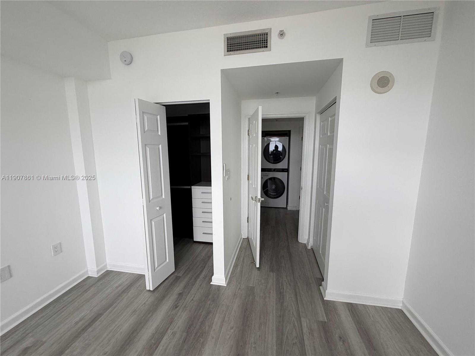 Building Photo - 140 S Dixie Hwy