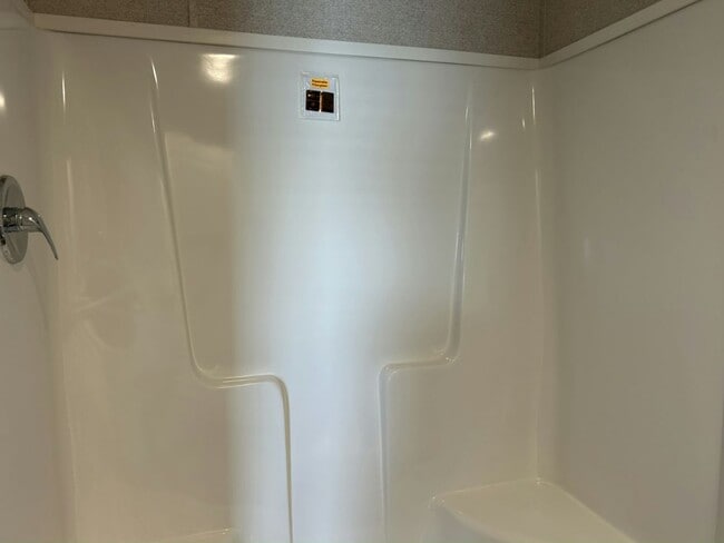 Building Photo - 21338 Lake Bambi Cir