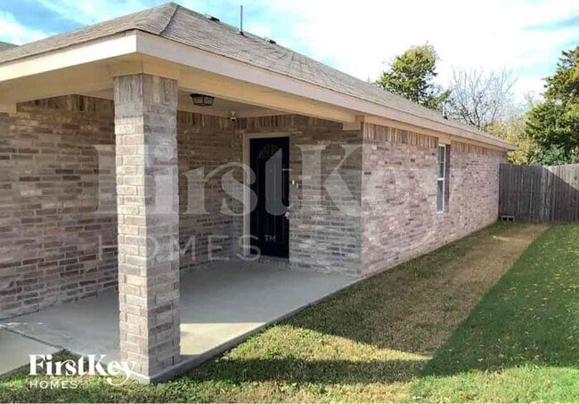 Building Photo - 607 Lentisco Dr
