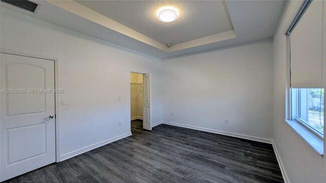 Building Photo - 2628 SE 28th Dr