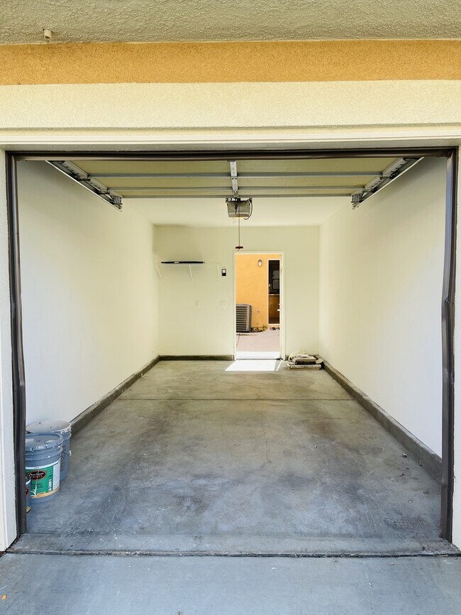 Building Photo - 26331 Arboretum Way