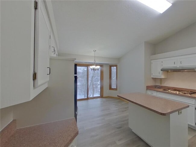 Building Photo - 1503 Palomino Trail