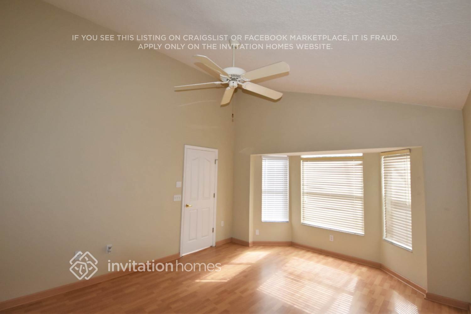 Building Photo - 8944 Southbay Dr