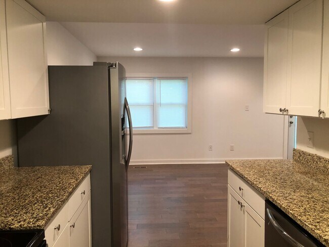 Building Photo - 155 Woodstone Drive - Pre-Leasing August 2024