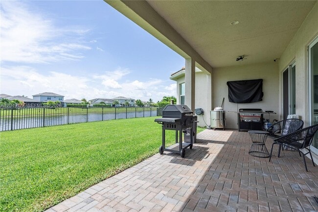 Building Photo - 5850 Whippoorwill Cir