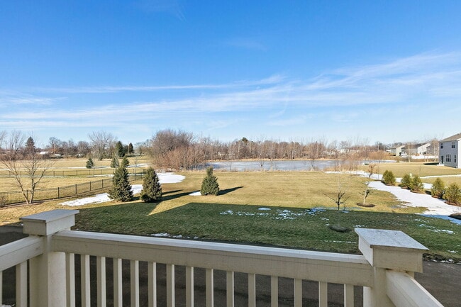 Building Photo - 3806 Honeysuckle Ln