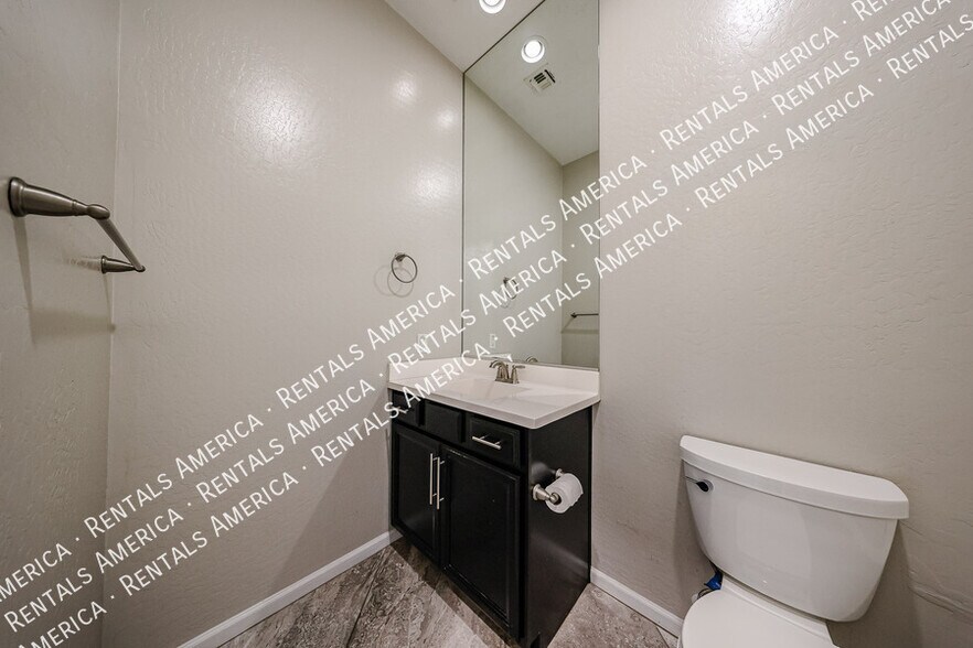 Building Photo - 248 E Desert Broom Dr