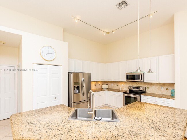 Building Photo - 3967 Nighthawk Dr