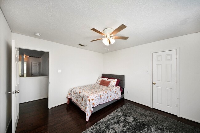 Building Photo - 9107 S Ferndale Pl Dr