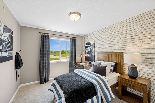 Building Photo - New Year - New Place!