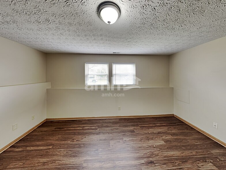 Building Photo - 6811 Magdalena Ln