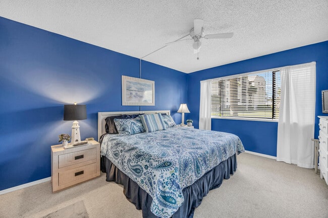 Building Photo - 2400 S Ocean Dr