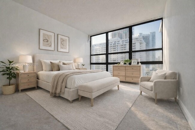 Building Photo - 600 NE 36th St