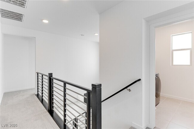 Building Photo - 6333 Redstone Hls Dr