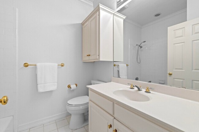 Building Photo - 5305 Cuesta Verde