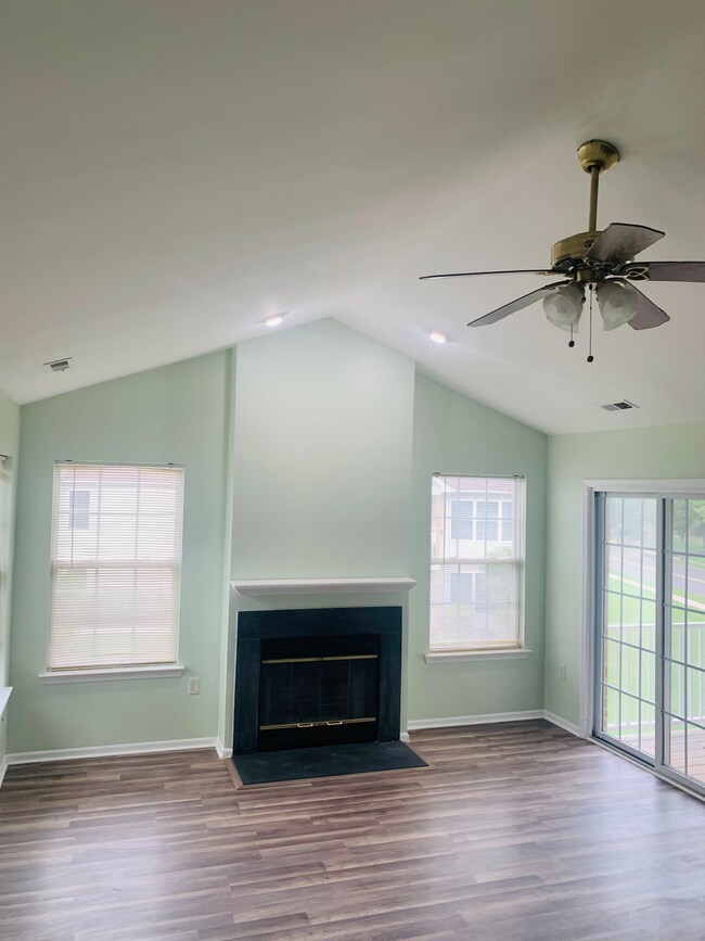 Building Photo - 178 Lackland Ave