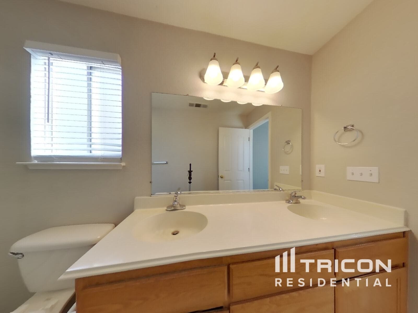 Building Photo - 5204 Firenza Way