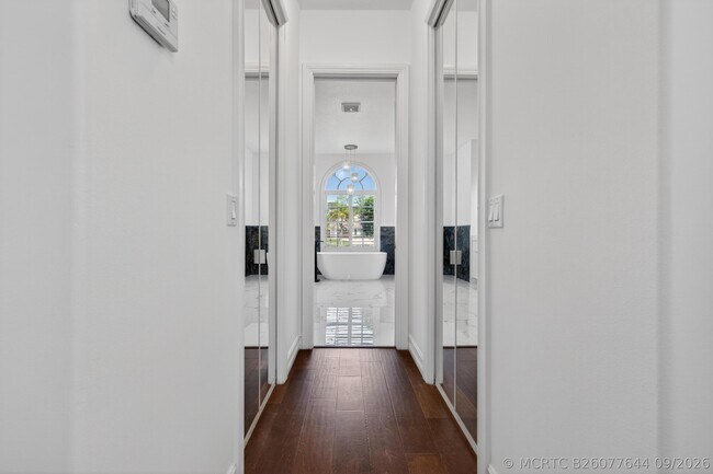 Building Photo - 14780 Horseshoe Trce