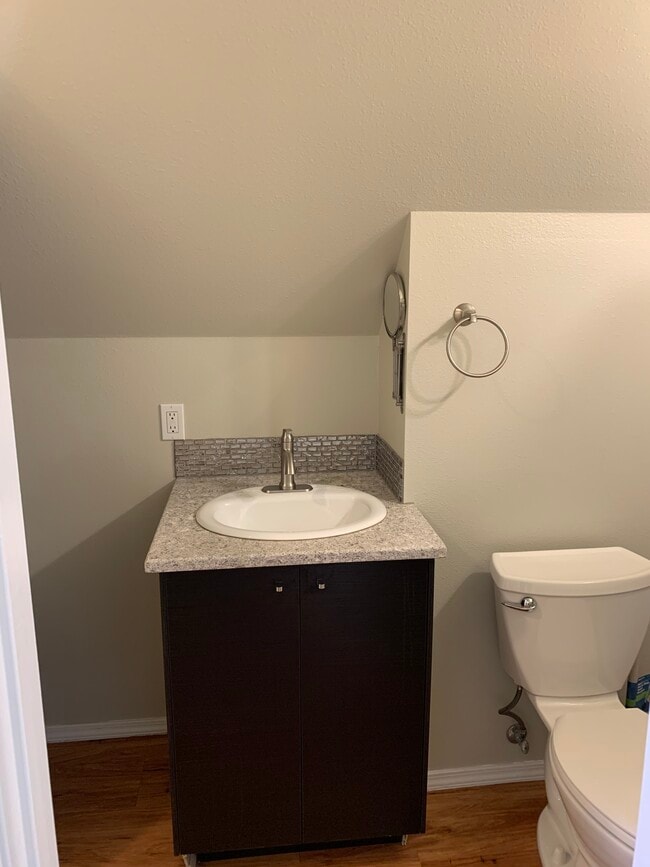 Bathroom - 1924 SE 139th Ave