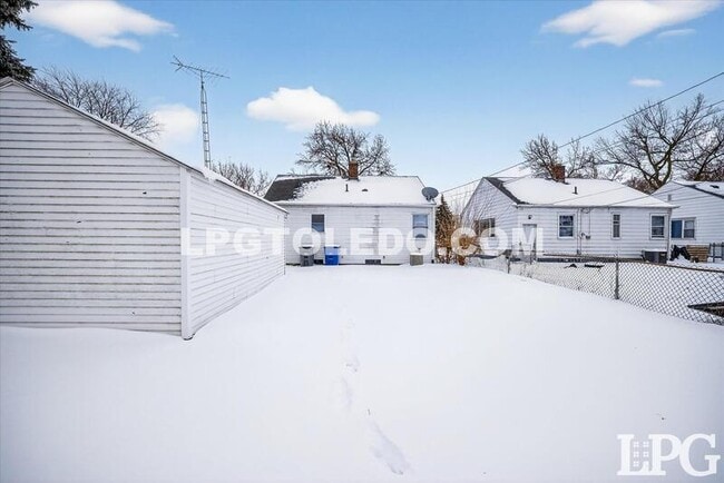 Building Photo - 202 Waggoner Blvd