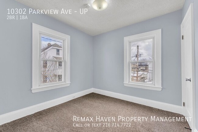 Building Photo - 10302 Parkview Ave