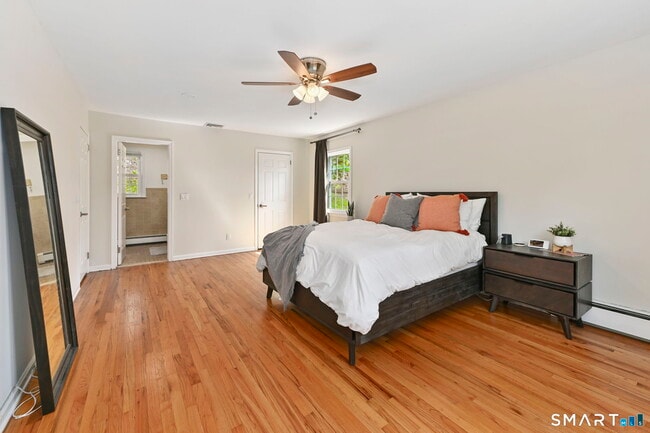 Building Photo - 163 MacGregor Dr