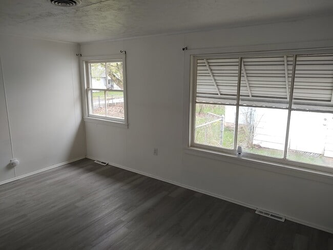 Building Photo - 33414 Bendon Ct
