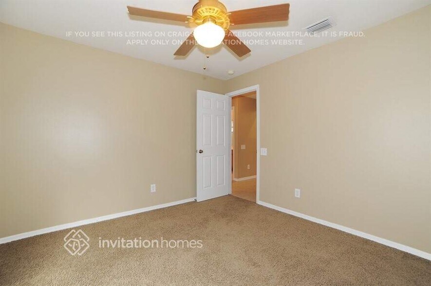 Building Photo - 12001 Colonial Estates Ln