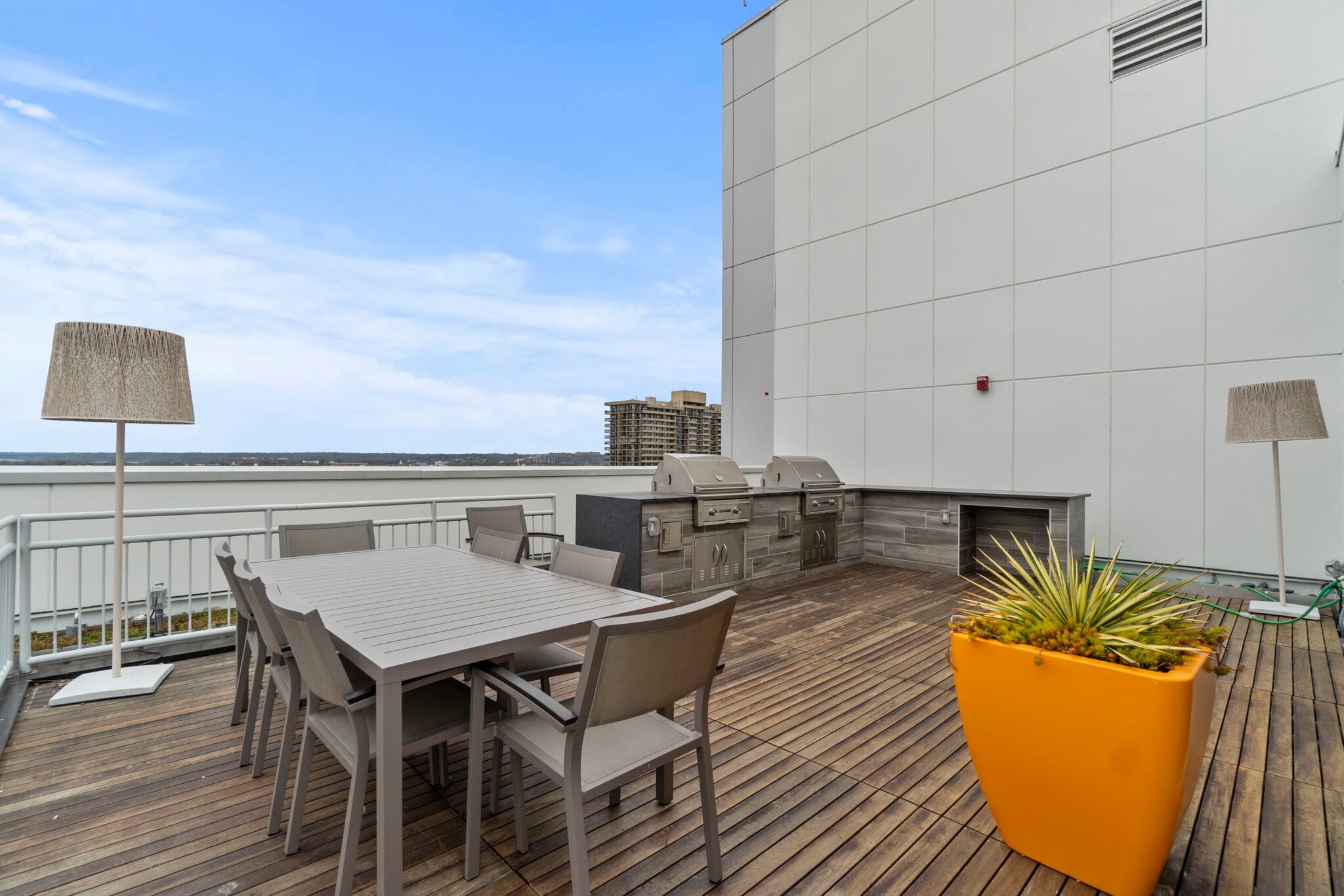 Building Photo - 925 N Fairfax St