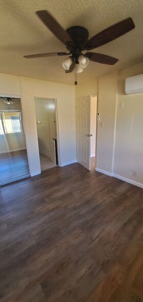 Building Photo - 1099 Roewill Dr