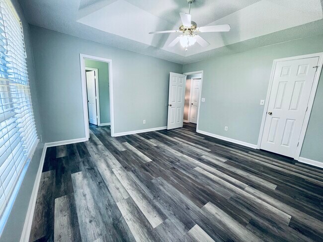 Building Photo - 742 Shoal Cir