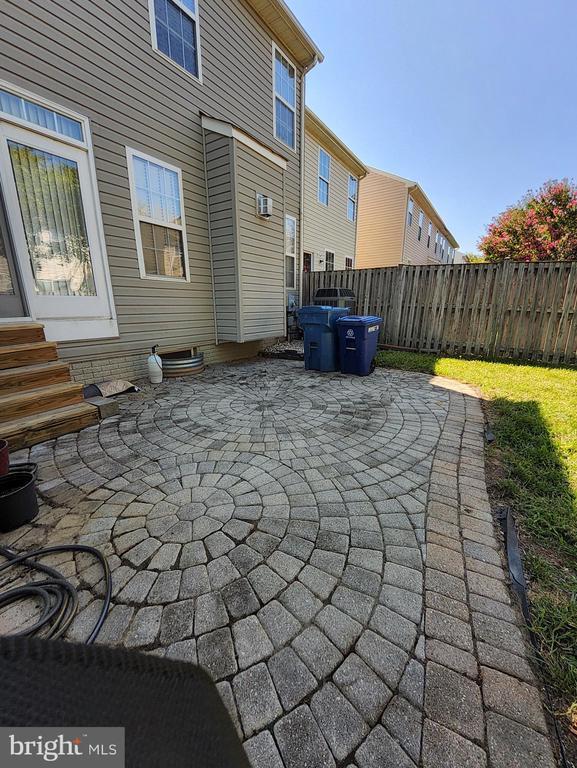 Building Photo - 20939 Calais Terrace