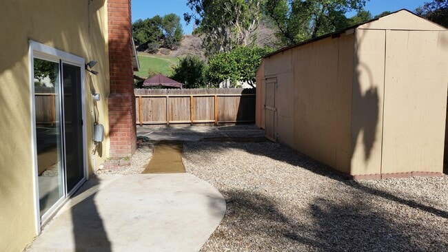 Building Photo - Mission Oaks Home