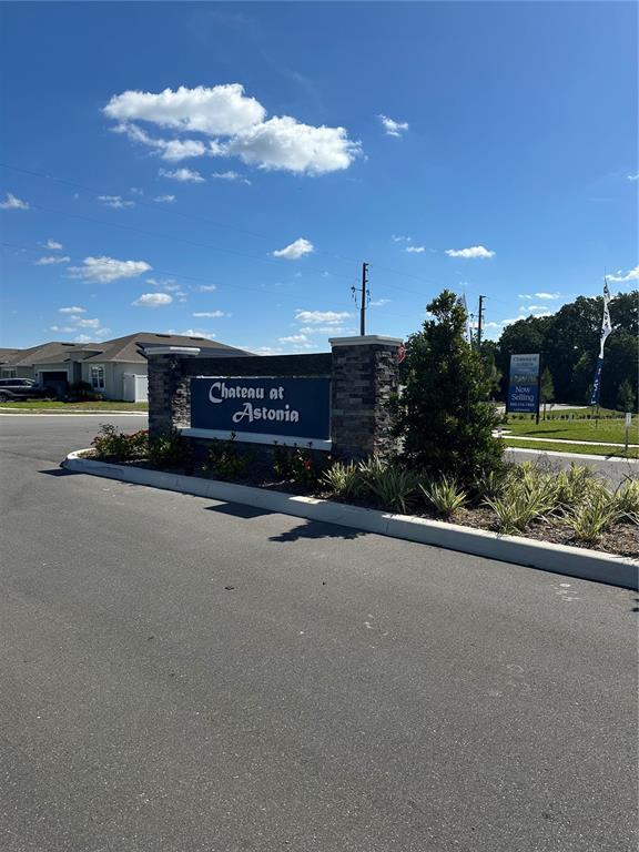 Building Photo - 3303 Laurent Lp