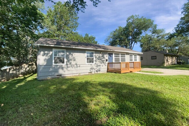 Building Photo - 10014 Hardesty Ave