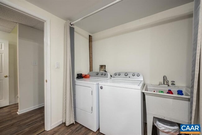 Building Photo - 430 Wynridge Dr