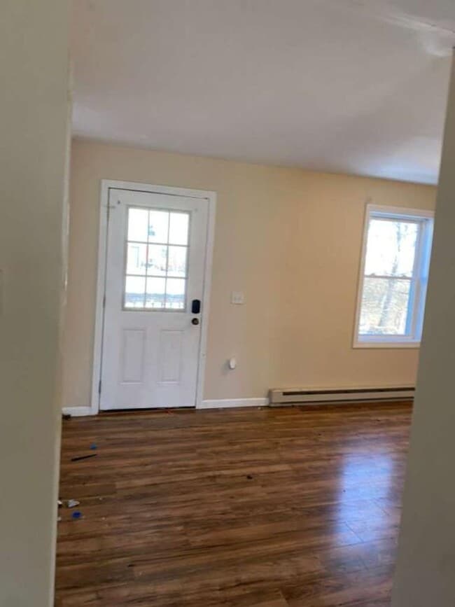 Building Photo - 32 North St